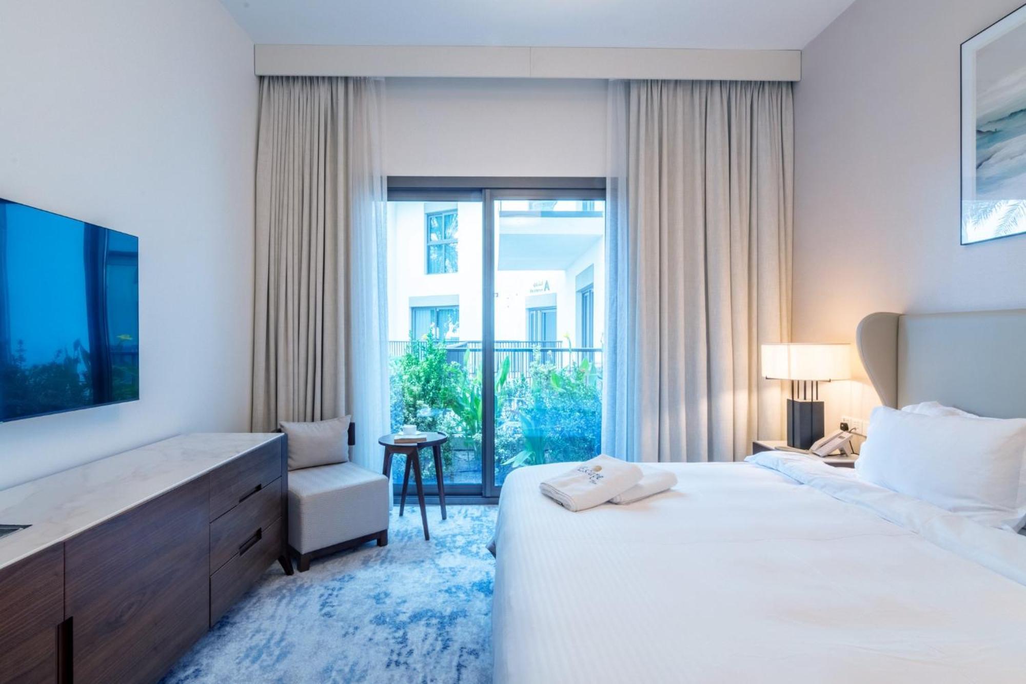 The Address Private 3br With Maid Apartment *